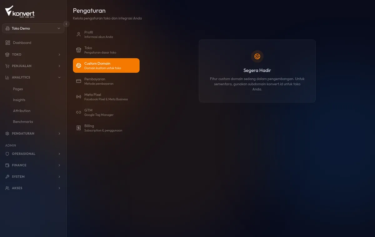 domain card dalam status Pending — panel "DNS Configuration Required" menampilkan tiga baris Type/Name/Value dengan tombol Copy di sebelah Value